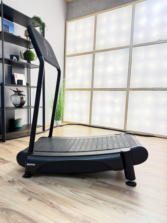 Walkolution 2 (Model Year 2025), Black Sidepanels, Standard Surface + Lean Stool Attachment